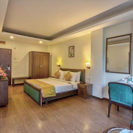 The Katoch Grand Resort Manāli Εξωτερικό φωτογραφία