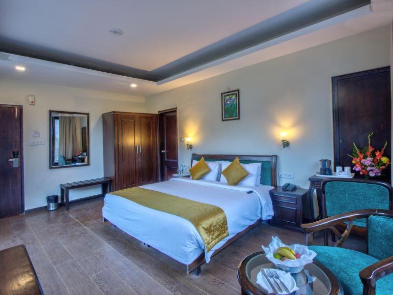 The Katoch Grand Resort Manāli Εξωτερικό φωτογραφία