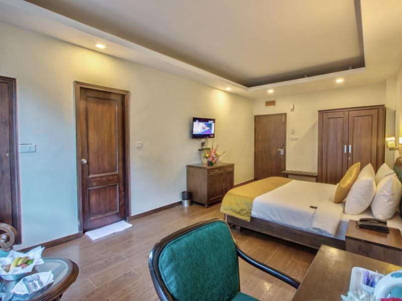 The Katoch Grand Resort Manāli Εξωτερικό φωτογραφία