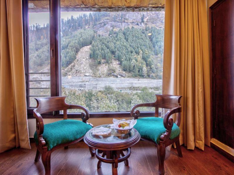 The Katoch Grand Resort Manāli Εξωτερικό φωτογραφία